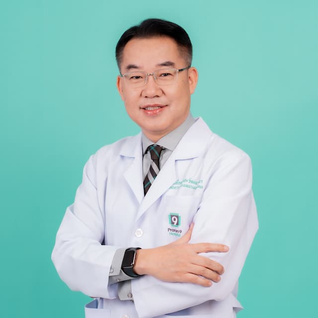 NORTH  TECHAWATHANAWANNA,M.D.