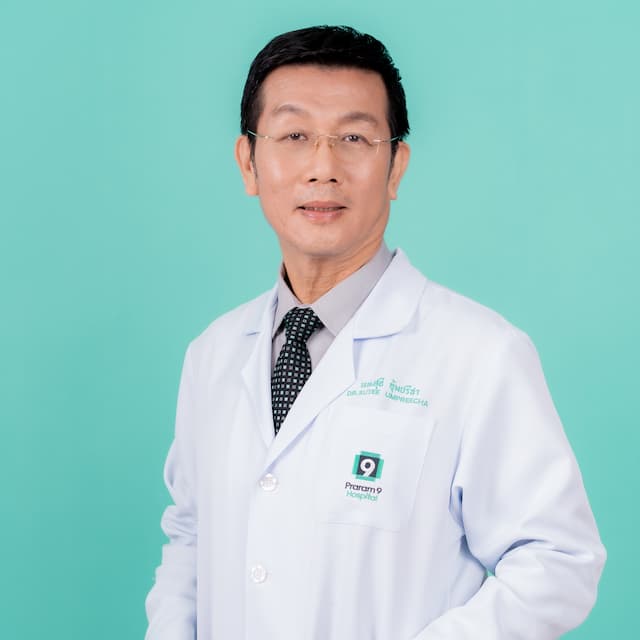 นพ. สุธี  อุ้มปรีชา