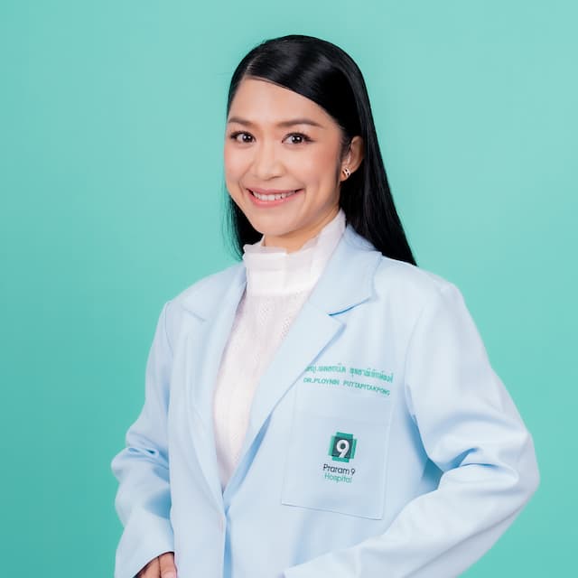 พญ. พลอยนิล พุทธาพิทักษ์พงศ์