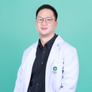 นพ. ชวินธีร์  พุทธธนะพิทักษ์