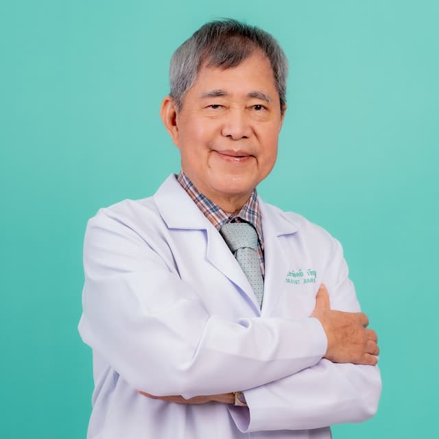 นพ. อาทิตย์  เจียรนัยศิลาวงศ์