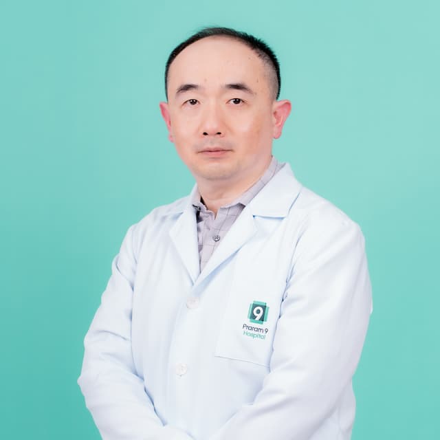 นพ. จิรวุฒิ  ลิ้มวัฒนายิ่งยง